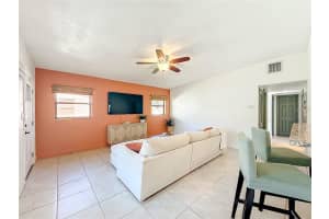 1913 LARKIN AVENUE, ORLANDO, FL 32812 - MLS#MFRO6351154