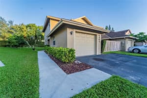 4201 120TH LANE, SUNRISE, FL 33323 - MLS#MFRO6351385