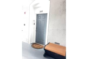 8101 Coconut Palm Way #205, KISSIMMEE