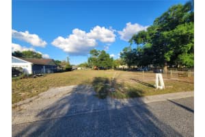 525 BUENA VISTA AVENUE, ORLANDO, FL 32835 - MLS#MFRO6351417