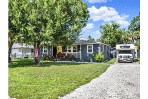 2721 Evergreen Dr, EDGEWATER