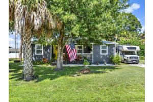 2721 EVERGREEN DRIVE, EDGEWATER, FL 32141 - MLS#MFRO6351581