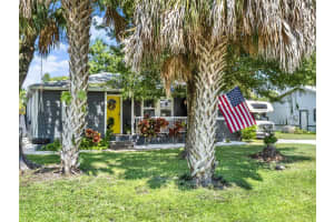 2721 EVERGREEN DRIVE, EDGEWATER, FL 32141 - MLS#MFRO6351581