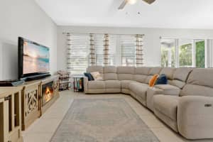 632 MEADOW SAGE DRIVE, DELAND, FL 32724 - MLS#MFRO6351585