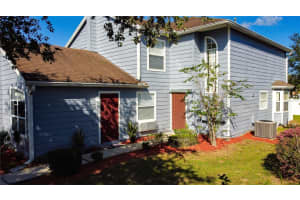 801 Orchid Dr, DAVENPORT
