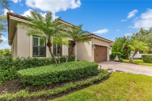 8442 PRESTBURY DRIVE, ORLANDO, FL 32832 - MLS#MFRO6351845