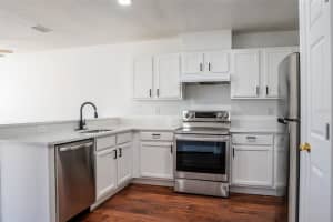 4621 COLLEGE DRIVE, ORLANDO, FL 32811 - MLS#MFRO6351936