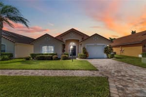 205 Hummingbird Pass, DAVENPORT