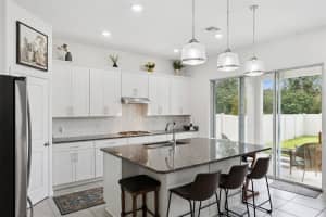 2360 EMERALD SPRINGS DRIVE, APOPKA, FL 32712 - MLS#MFRO6352042