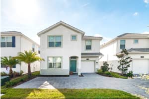 4738 SLEEPY HOLLOW DRIVE, KISSIMMEE, FL 34746 - MLS#MFRO6352047