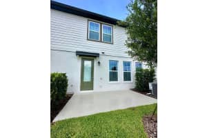 821 Benoi Dr,, DAVENPORT