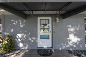 1498 HENDREN DRIVE, ORLANDO, FL 32807 - MLS#MFRO6352107