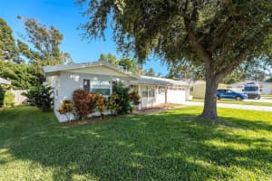 5599 N 110th Way N Way, SEMINOLE