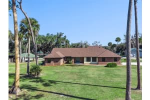 2565 OSCEOLA ROAD, GENEVA, FL 32732 - MLS#MFRO6352254