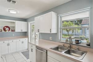 5651 PINEROCK ROAD, ORLANDO, FL 32810 - MLS#MFRO6352262