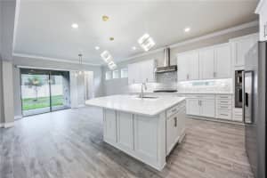 8077 LEAF GROVE CIRCLE, ORLANDO, FL 32836 - MLS#MFRO6352374