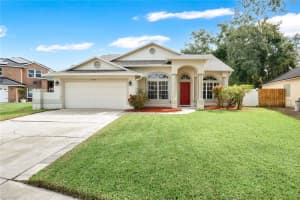 10805 OAK GLEN CIRCLE, ORLANDO, FL 32817 - MLS#MFRO6352576