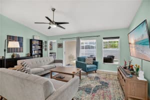 10805 OAK GLEN CIRCLE, ORLANDO, FL 32817 - MLS#MFRO6352576