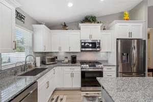 1017 EAST PARKWAY, DELAND, FL 32724 - MLS#MFRO6352640