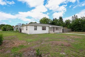 810 SWINTON AVENUE, DELRAY BEACH, FL 33444 - MLS#MFRO6352866