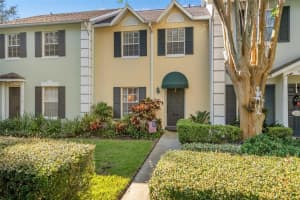 2614 E Pine St, ORLANDO
