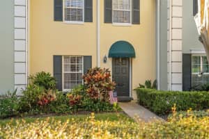 2614 PINE STREET, ORLANDO, FL 32803 Sold 12/01/25