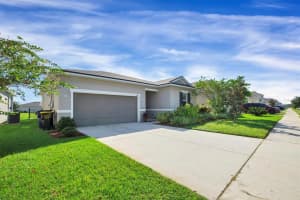 446 AUTUMN STREAM DRIVE, AUBURNDALE, FL 33823 - MLS#MFRO6352967
