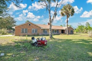 348 SUMMERVILLE LANE, SANFORD, FL 32771 - MLS#MFRO6352990
