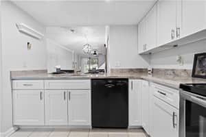 3069 28TH CIRCLE, GAINESVILLE, FL 32605 - MLS#MFRO6353042