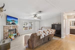 28405 175TH STREET, UMATILLA, FL 32784 - MLS#MFRO6353060