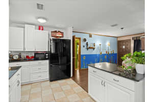 7235 15TH ST N, ST PETERSBURG, FL 33702 - MLS#MFRO6353099