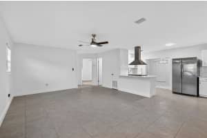 7710 BROOKSIDE LANE, TAMPA, FL 33615 - MLS#MFRO6353131