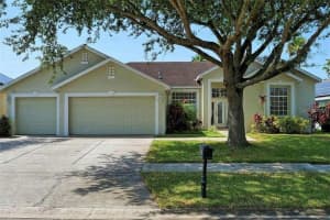 111 NOTTINGHAM WAY, DAVENPORT, FL 33897 - MLS#MFRO6353144