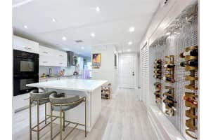 5426 PINE CREEK DRIVE, ORLANDO, FL 32811 - MLS#MFRO6353193