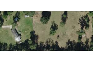 3990 WHISPERING PINES CIRCLE, GREENWOOD, FL 32443 - MLS#MFRO6353308
