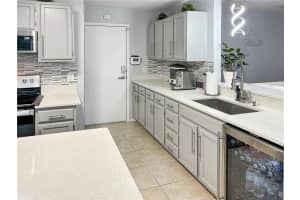 10831 SATINWOOD CIRCLE, ORLANDO, FL 32825 - MLS#MFRO6353326