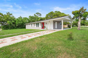 1581 PROVIDENCE BOULEVARD, DELTONA, FL 32725 - MLS#MFRO6353447