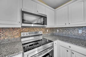8695 60TH CIRCLE, OCALA, FL 34476 - MLS#MFRO6353547