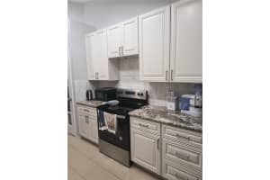 3122 PELL MELL DRIVE, ORLANDO, FL 32818 - MLS#MFRO6353560