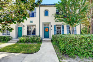 713 CENTERVALE DRIVE, CELEBRATION, FL 34747 - MLS#MFRO6353611