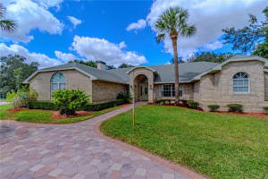 86 Goddard Dr, DEBARY