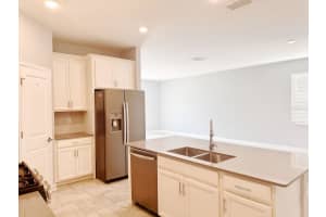 1312 OAK CREST STREET, DAVENPORT, FL 33837 - MLS#MFRO6353684
