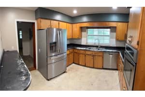 566 LYNN AVENUE, ORANGE CITY, FL 32763 Sold 11/06/25