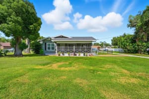 2239 CENTRAL AVENUE, WINTER HAVEN, FL 33880 - MLS#MFRO6353855
