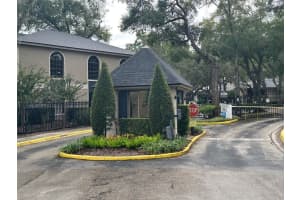 1055 KENSINGTON PARK DRIVE, ALTAMONTE SPRINGS, FL 32714 - MLS#MFRO6353933