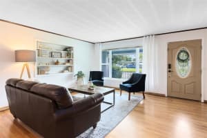 915 MALONE DRIVE, ORLANDO, FL 32810 - MLS#MFRO6353937