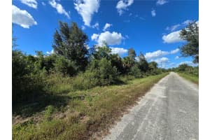 526 CABLE AVENUE, LEHIGH ACRES, FL 33974 - MLS#MFRO6353962