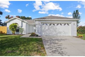 2203 Star Trl, CLERMONT