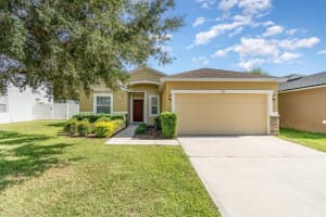 152 Prairie Falcon Dr, GROVELAND