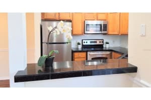2905 Antique Oaks Cir #6, WINTER PARK